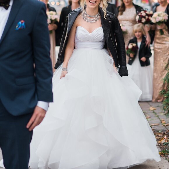 Hayley Paige, Londyn Gown, Size 4 Ivory Wedding Dress - Picture 5 of 10